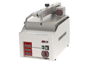 Contact grill electric simplu cu suprafata neteda cromata semi-automat