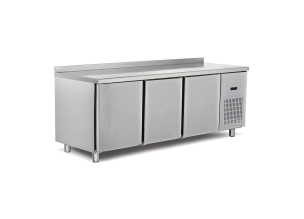 Masa rece, profesionala, inox, 3 usi, 200*60*85 cm